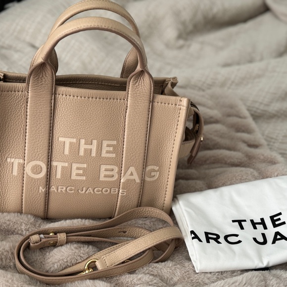 Marc Jacobs The Tote Bag - Picture 6 of 6